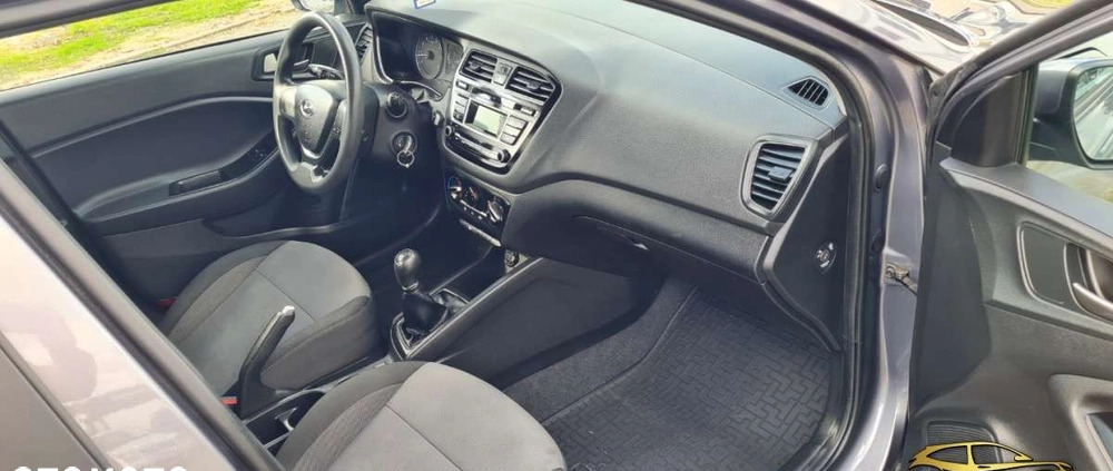 Hyundai i20 cena 28900 przebieg: 199000, rok produkcji 2017 z Tuliszków małe 67